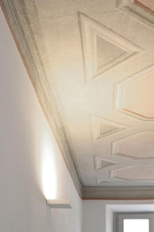 Appartamento Palazzo Riccamboni Riva del Garda Esterno foto
