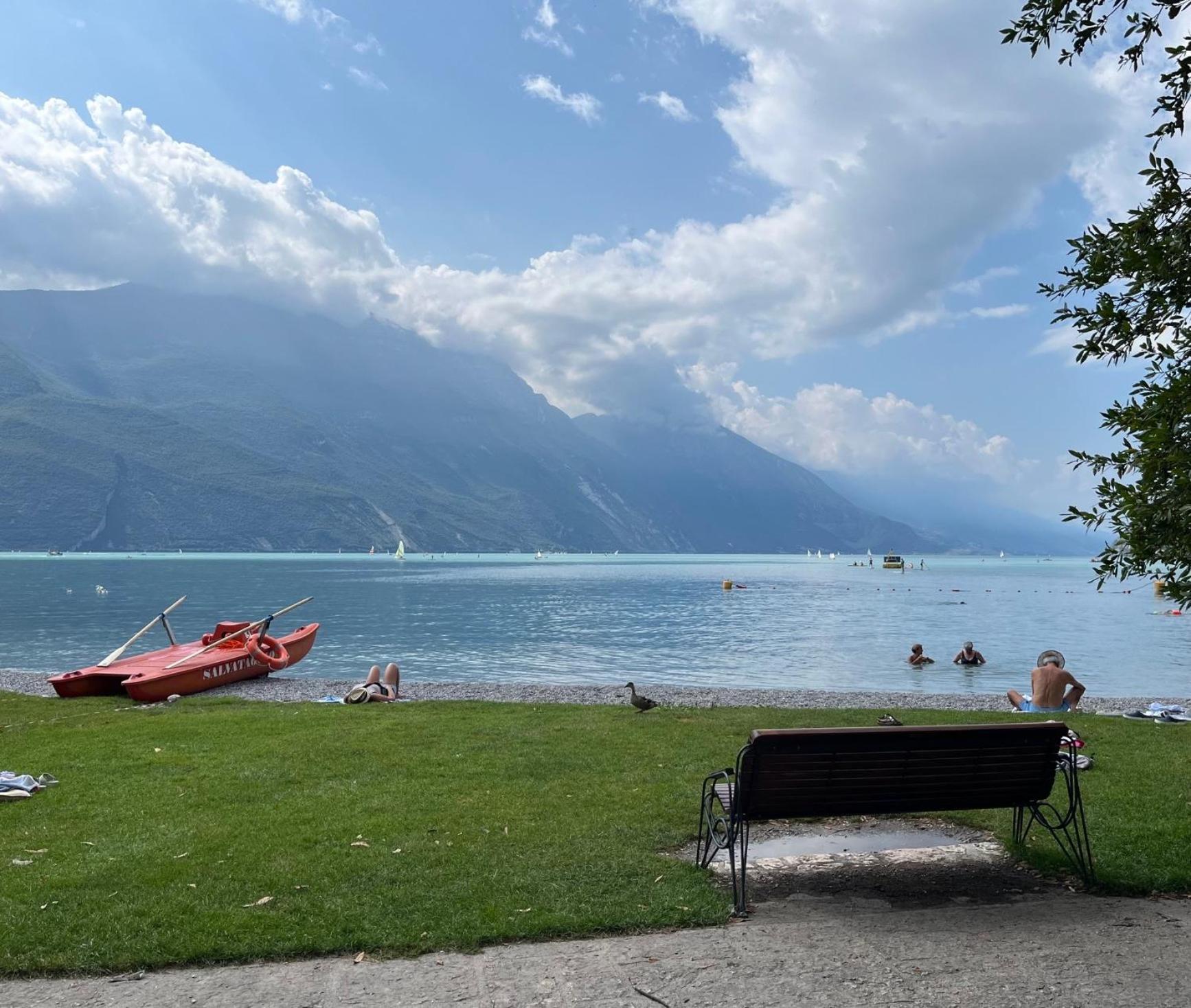 Appartamento Palazzo Riccamboni Riva del Garda Esterno foto